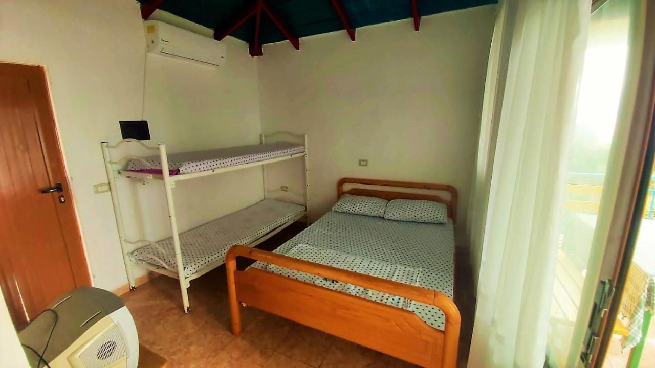 Ferienhaus Ramo's Cozy Beachside Haven With Panoramic Views - 4th *